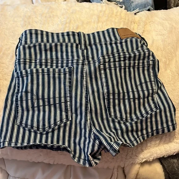 American eagle shorts - Picture 3 of 4